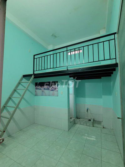 Phòng trọ 20m2 có gác đường 58 Q9 cách CĐ Kinh tế Đối ngoại 500M