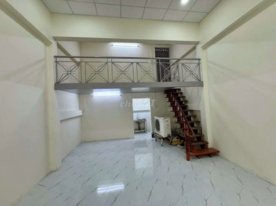 Nhà Nguyên Căn 1 Trệt gác lửng 4,5x8m hẻm 192 Bùi Văn Ba