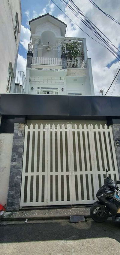 Nhà hẻm xe hơi - Diện tích 114,4/122m2- Gồm 3 tầng -5PN -5WC