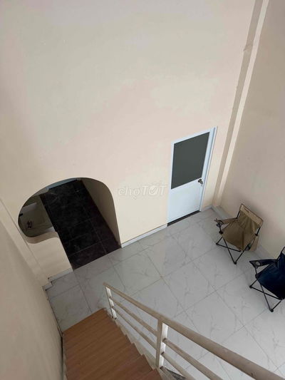 Cho Thuê Nhà Nguyên Căn Mặt Tiền Đường Lớn