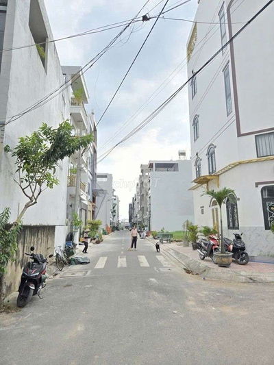 Nhà mới hương lộ 2,Tây Lân, Bình Tân, hẻm 6m, 2 tầng, 5x14 giá 4,8 tỷ