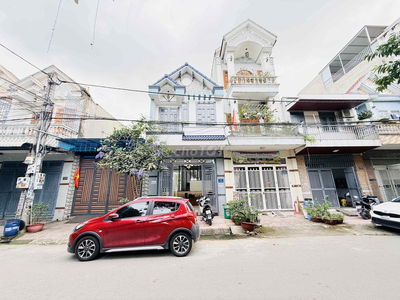 Chính Chủ Bán Nhà Mặt Tiền KDC Sát Trường Việt Mỹ Gần Vincom Dĩ An