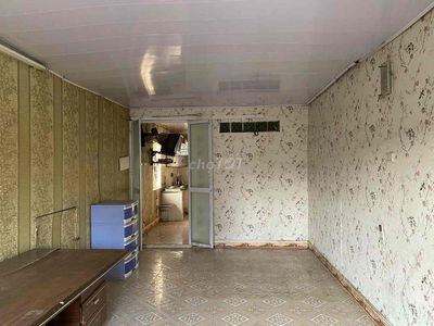 Cho thuê nhà tập thể C5 Quỳnh Mai Hai Bà Trưng 65m2