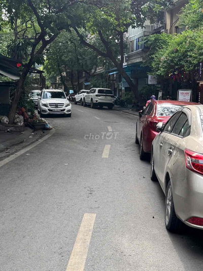 bán gấp 50 x 7 tầng - phân lô - vỉa hè - ô tô tránh - Minh Khai