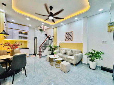 SIÊU PHẨM 4 TẦNG KHU VIP PHAN XÍCH LONG ,3PN CÁCH MT 20M -4ty999