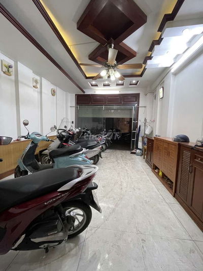 Chính chủ cần bán gấp nhà Kim Giang DT56m 4T ngõ thông ô tô. Giá 9.9tỷ