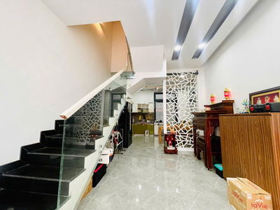 Bán nhà 4 tầng đường 50 gần chợ Hiệp Bình giá 7.6 tỷ