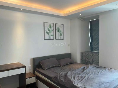 CHO THUÊ CĂN HỘ 2PN-1WC BAN CÔNG FULL NT NGAY NGÃ 5 CỐNG QUỲNH QUẬN 1