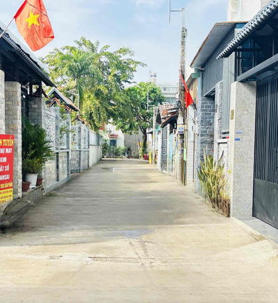 Bán Nhà Gần Chợ Ngã Ba Bầu - 110M2 - 2Tầng -HXH -  Chỉ 4,96Tỷ.