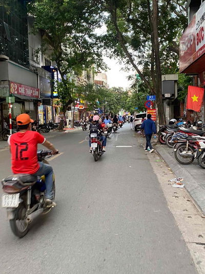 BÁN ĐẤT TẶNG NHÀ 2T- MẶT PHỐ- LÔ GÓC - Ô TÔ TRÁNH VỈA HÈ 52M 10.8 TỶ