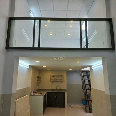 Q4 củ tphcm. Bán nhà đoàn văn bơ