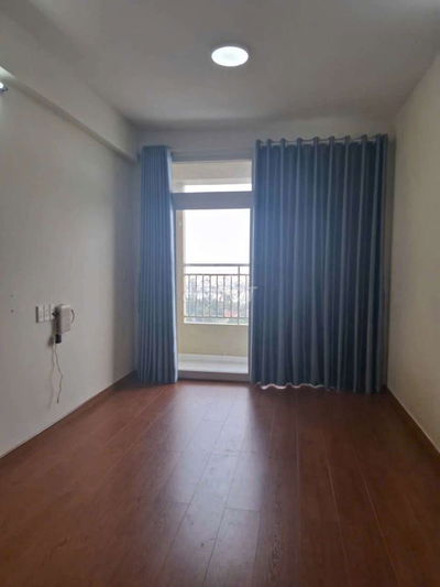 Cho thuê Toky Tower 2ngủ 2wc. Nhà trống và nhiều Nội thất