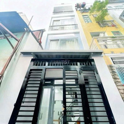 NHÀ 5 TẦNG TẠI ĐOÀN VĂN BƠ - CÁCH MẶT TIỀN ĐƯỜNG 30m - DTSD 67m2