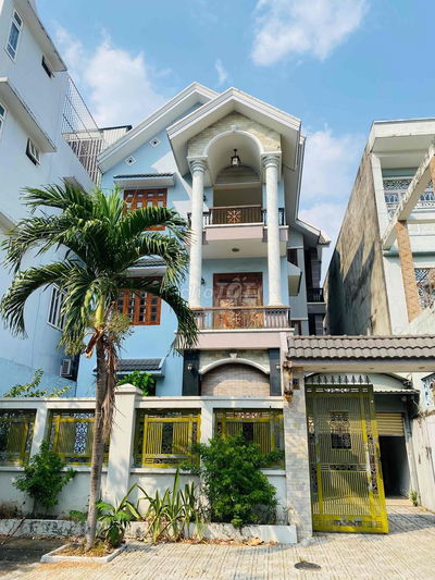 cho thuê tầng trệt trong căn biệt thự khu hành chính Dĩ An