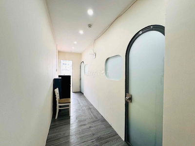 2 Phòng Ngủ ban công ngay PXL giá 5tr5