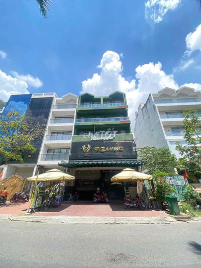 TÒA NHÀ CHO THUÊ KHU ĐƯỜNG S TÂY THẠNH_ 8X18M_ HẦM 4 LẦU SUỐT.