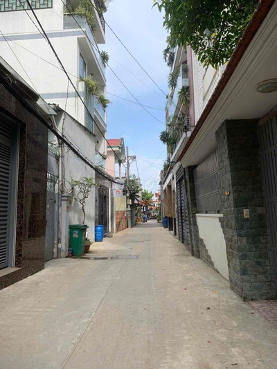 NHÀ MỚI chắc chắn, 5p ra Phú Mỹ Hưng, ngang 4.5m, xem là mê vào ở liền