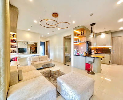 Chính chủ bán gấp căn hộ Vinhomes Grand Park Quận 9, 2PN + DT 69m2 full nội thất chỉ 3tỷ2 BTP