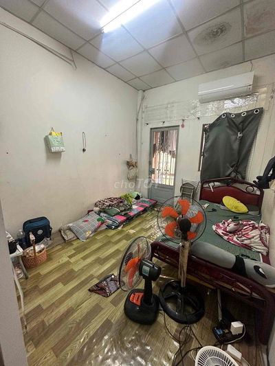 Bán nhà đường 9 Trường Thọ 33m2 1tr1l giá 3,3 tỷ hẻm 2,5m nhà đẹp