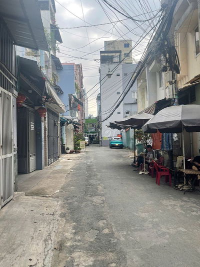 Bán nhà Hẻm XH 6m Cách Mạng Tháng 8- 5.9x10m Nhà 3 Tầng mới, 9.3 tỷ TL