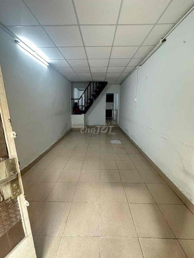 cho thuê nhà hxh trần mai ninh p12 tân bình. DT:3m x 14m 1 lầu. 2p 2wc