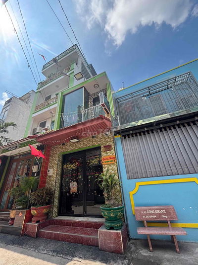 nha đẹp hẽm xe hơi