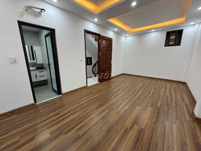 nhà Trung văn phố đại Linh dtsd 175m2 mới 4 tầng sổ đỏ
