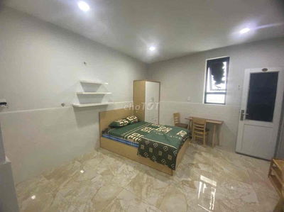 phòng cửa sổ gần LOTTE, Q4, trung tâm Q7