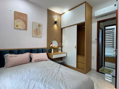 Nhà nguyên căn. Hẻm xe hơi. Hình thật 100%. Full nội thất