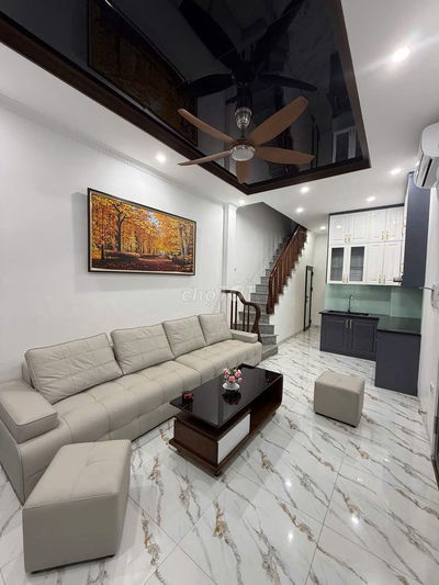 Lò Đúc - Kim Ngưu - Ngõ nông sát phố - 35m2 - 5 tầng thang máy