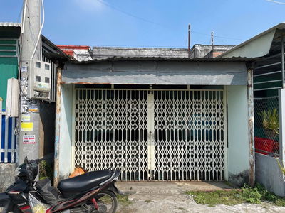 Nhà mặt tiền DT 80m2, 2 phòng ngủ, đường Đồng Thiên Nghi, H. Cần Giuộc