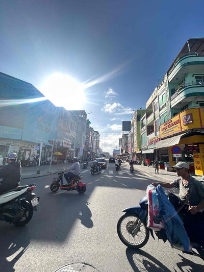 BÁN NHÀ MẶT TIỀN HÙNG VƯƠNG – SÁT CHỢ CỒN