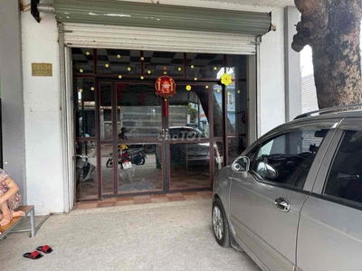 Bán nhà 1Tret1 lầu đẹp,hoàn công,sân 2 ô tô,vỉa hè rộng 6m,ga Metro