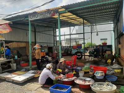 Cho thuê 1/2 chỗ ngồi bán ngay chợ Bình Chánh