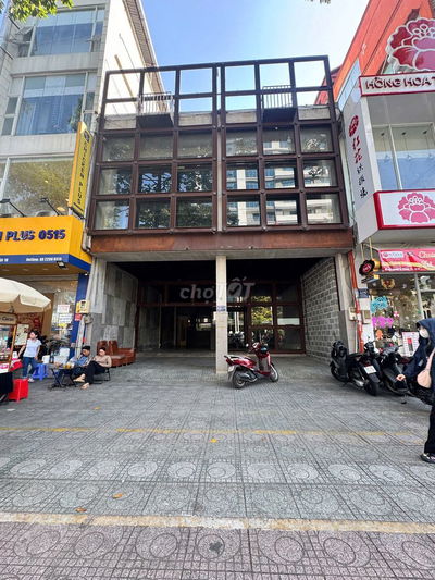 Cho Thuê Nhà MT Nguyễn Tri Phương,Q.10–8,6x15m,1Trệt 2Lầu,Giá 99 Triệu