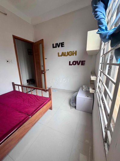 PHÒNG TRONG NHÀ NGUYÊN CĂN