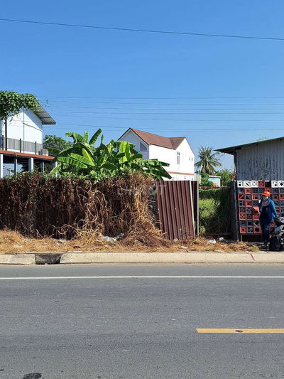 Bán đất full thổ cư dt 144 m2. Mặt tiền đường 833, phường 5 Tân An. LA