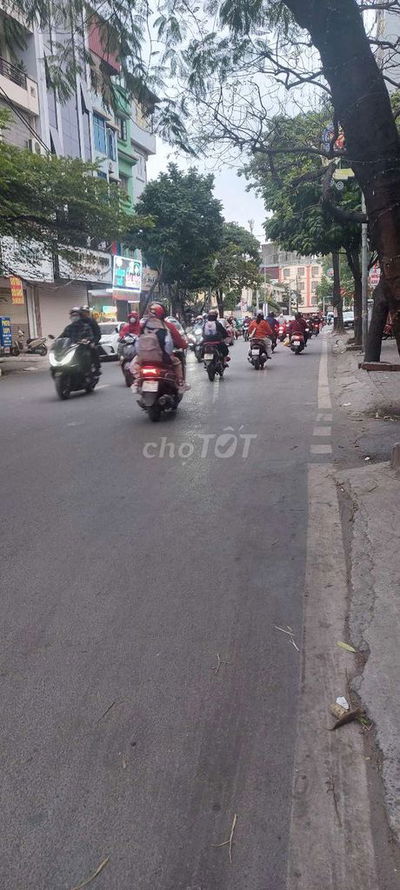 Bán Nhà Tô Hiệu 50m phân lô ô tô tránh kinh doanh giá *** khu vực