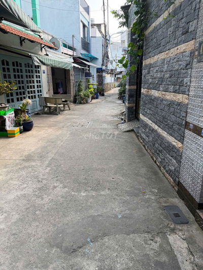 Chính chủ Bán gấp căn nhà phường Tân Thới Nhất Quận 12 cũ