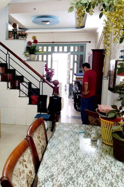 GẤP !!  BÁN NHÀ RẺ 78 M2 NGANG 5M x 16M . HXH .4 TỶ x