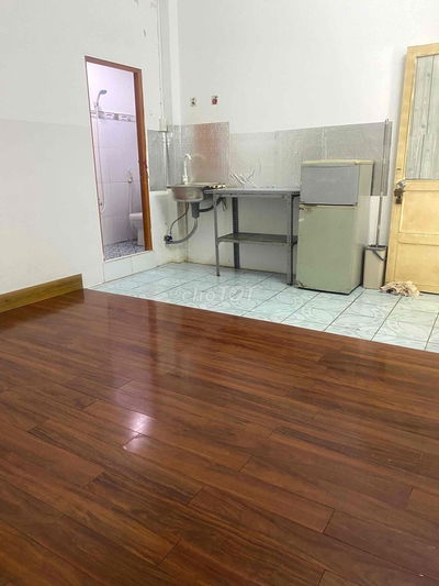 cho thuê phòng trọ có nội thất giá rẻ gần vòng xoay Lê Đại Hành, p9TB