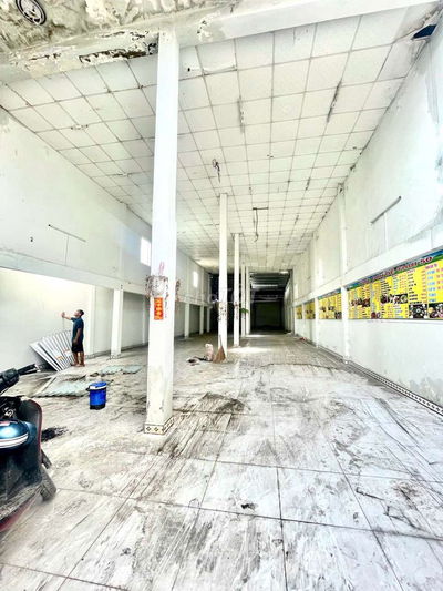 30 tr. Kho 10x50 nở hậu đường công. Mặt tiền kinh doanh