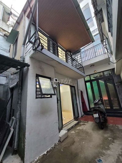 Cho thuê nhà nguyên căn đầy đủ nội thất, trung dài hạn