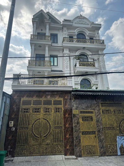 Nhà Mặt tiền 4x20m đúc 4 lầu Trần Thị Hè , Hiệp Thành