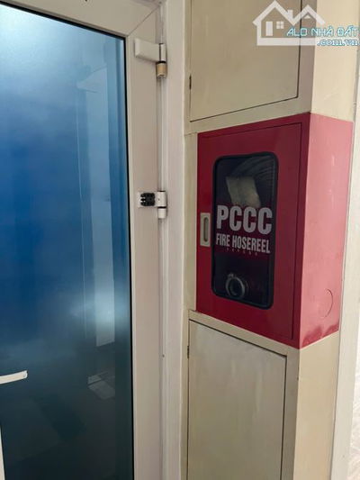 Cho Thuê nhà 2  MT  trước sau, đường Phổ Quang, Quận Tân TB  DT: 5x30 KC: 2 Hầm 10 Tầng