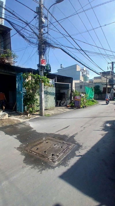 Giảm 500tr - Bán đất tặng nhà - Mặt tiền Thới An 20 - Ngang 6m - 138m2