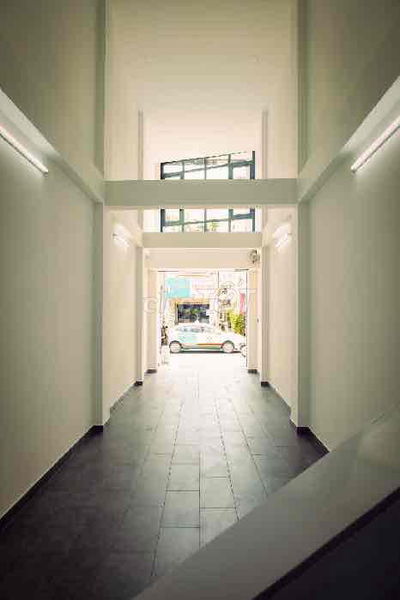 BÁN NHÀ MẬT TIỀN LẠC LONG QUÂN 8 TẦNG 13T4