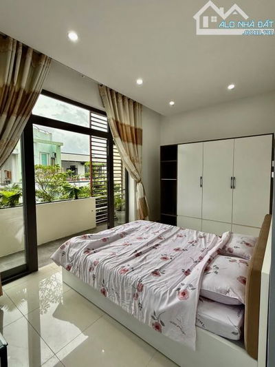 BÁN NHÀ 2 MẶT TIỀN ĐƯỜNG LÊ THANH NGHỊ GẦN CHỢ HOÀ CƯỜNG