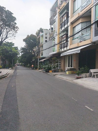 GẤP BÁN, MẶT TIỀN SONG SONG TÊN LỬA KHU VỰC VIP DÒNG TIỀN 12TRIỆU