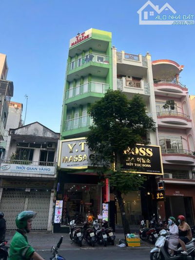 Bán Nhà 106-108 Calmette, Phường Nguyễn Thái Bình, Quận 1 DT 8x19m 5 tầng Giá 105 tỷ
